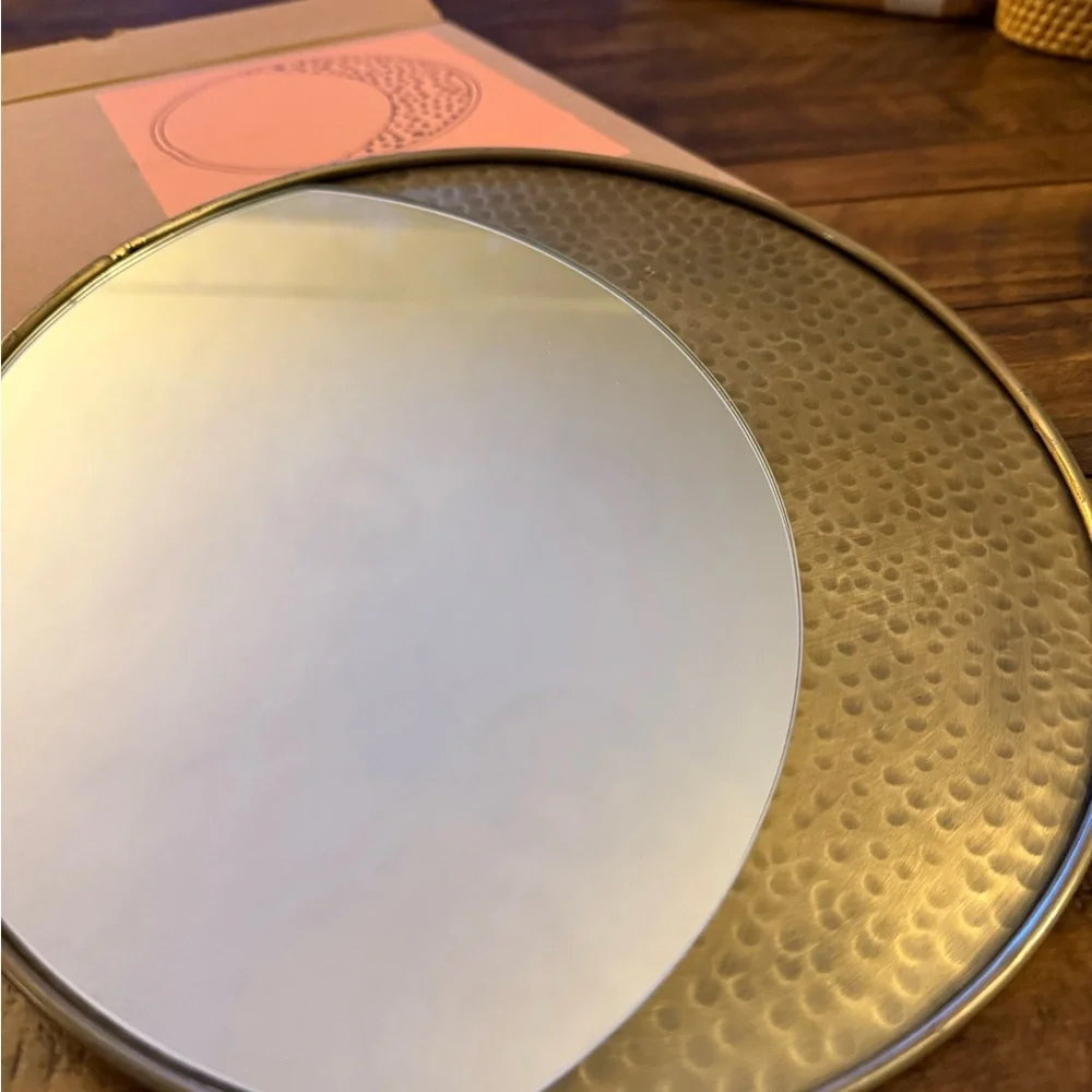 NIB Urban Outfitters Crescent Moon Mirror Brass Hammered Metal - Picture 3 of 4